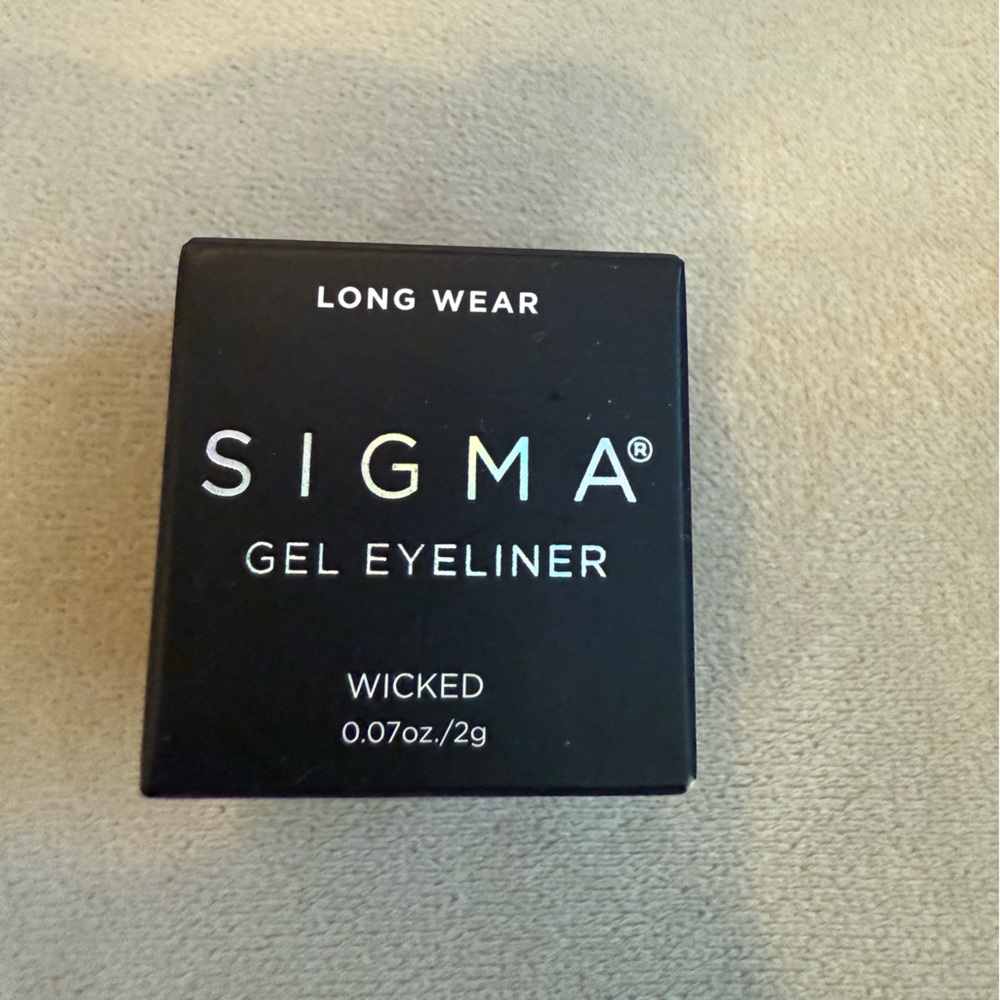 SIGMA Gel Eyeliner in Wicked